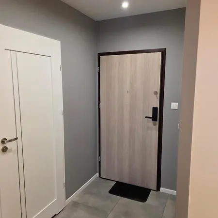 Jk Jarzebinowa Air Port Modlin Apartment *