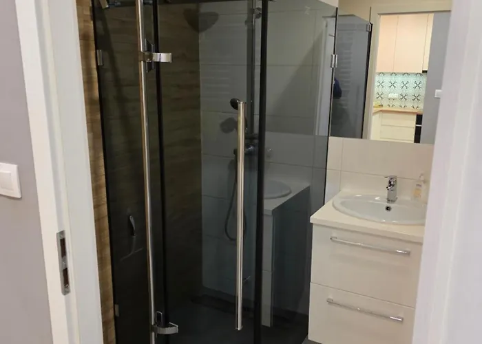 Jk Jarzębinowa Air Port Modlin